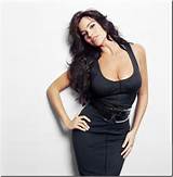 Sofia Vergara is a Modern Family MILF [23 Photos]
