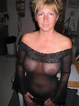 lovesbiggirls:what a hot milfmaturemania:Most viewed photos from Apr ...