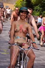 Sequined Rider : Nude In Public On Bike