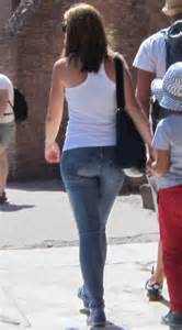 Milf in tight jeans