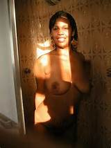 blackgfteen:Ebony milf surprised in the shower