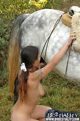 girls swallow horse cum horny housewifes want horse cum dutch ...