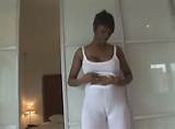 MILF Negro Sexy En Apretado Burlan Cameltoe Spandex - FREESEXTUBE4U