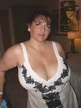 Milfs abd Grannies - Clothed n Cleavage - cleav00004.jpg